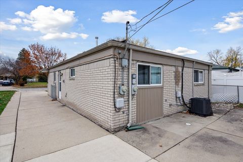 A home in Dearborn Heights