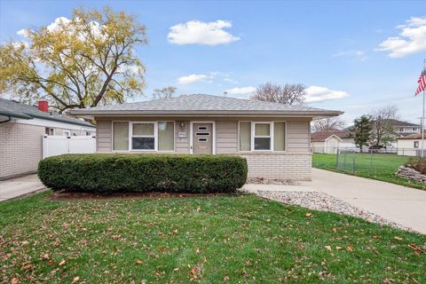 A home in Dearborn Heights