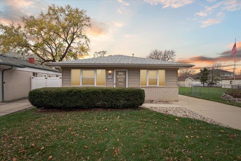 A home in Dearborn Heights