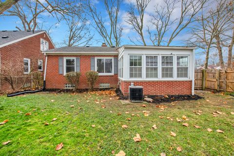 A home in Harper Woods