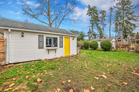 A home in Harper Woods