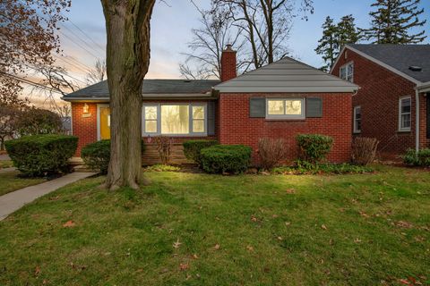 A home in Harper Woods