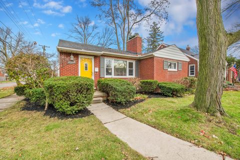 A home in Harper Woods