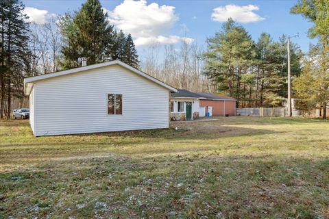 A home in Kenockee Twp