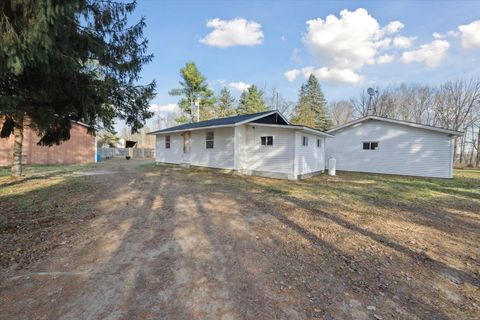 A home in Kenockee Twp