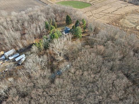 A home in Kenockee Twp