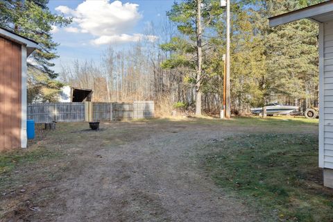 A home in Kenockee Twp