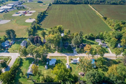 A home in Beaverton Twp