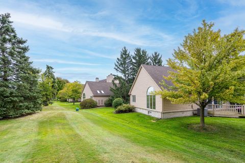 A home in Bloomfield Twp