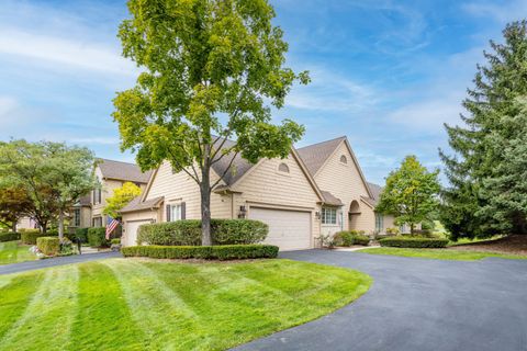 A home in Bloomfield Twp