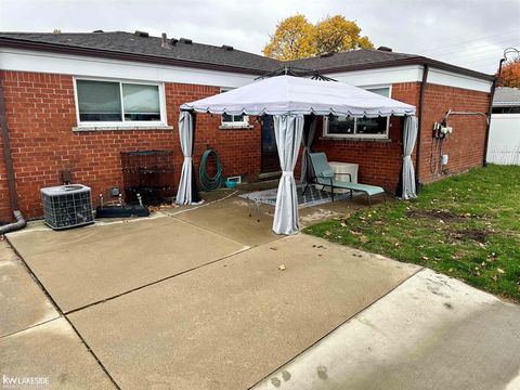 A home in Warren