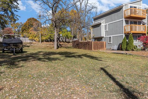 A home in West Bloomfield Twp