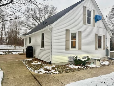 A home in Pennfield Twp