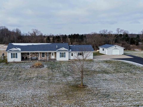 A home in Edwards Twp