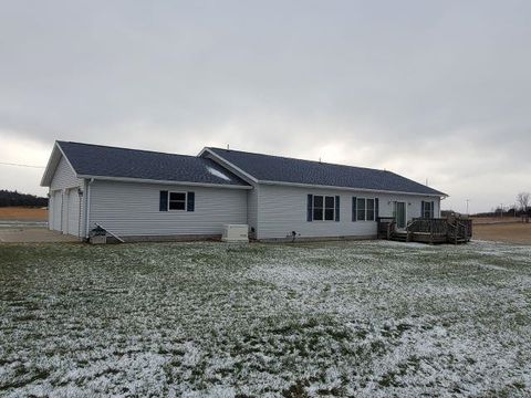 A home in Edwards Twp