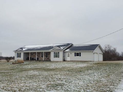 A home in Edwards Twp