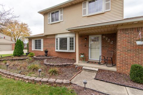 A home in Grosse Ile Twp