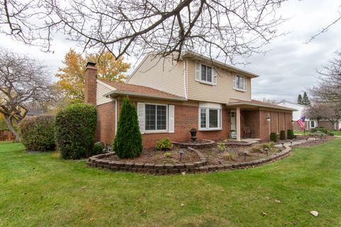 A home in Grosse Ile Twp