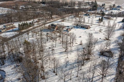 A home in Taymouth Twp