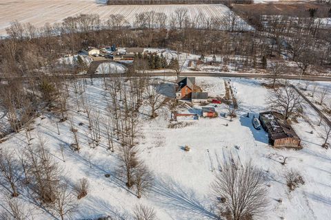 A home in Taymouth Twp