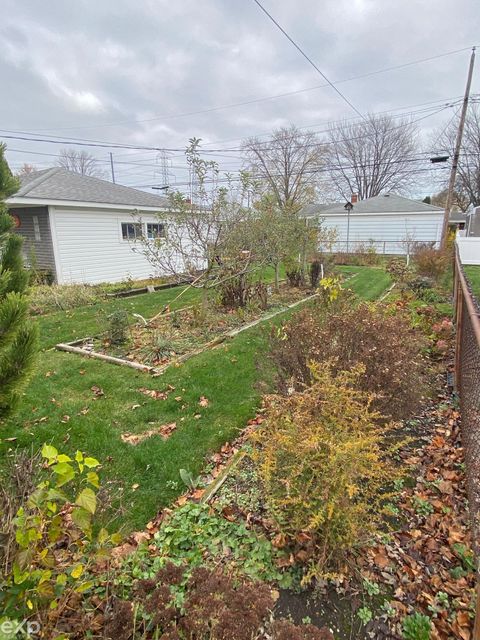 A home in Warren