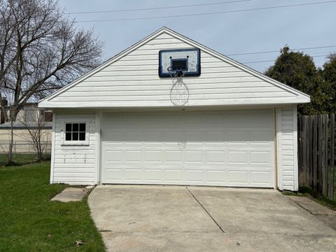 A home in Grosse Pointe Woods