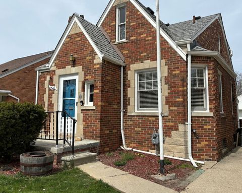 A home in Grosse Pointe Woods