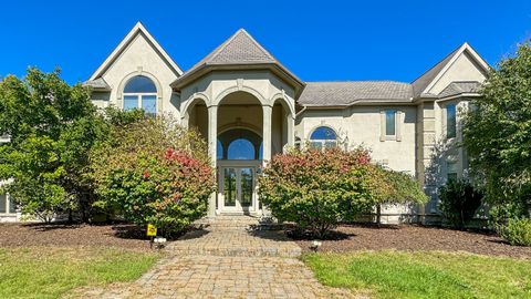 A home in Bloomfield Twp