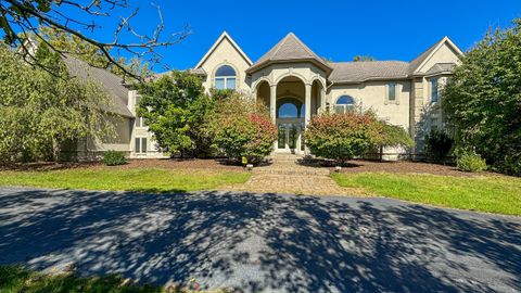 A home in Bloomfield Twp