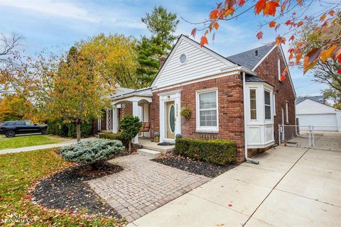 A home in Grosse Pointe Woods