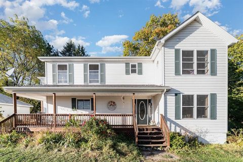 A home in Broomfield Twp