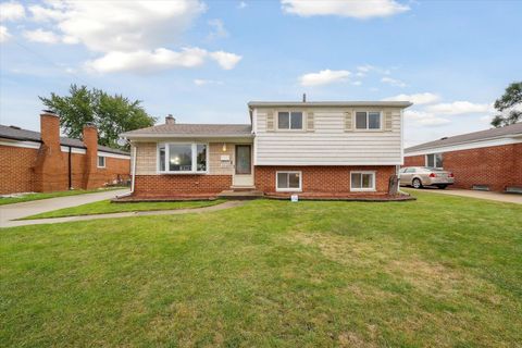 A home in Warren