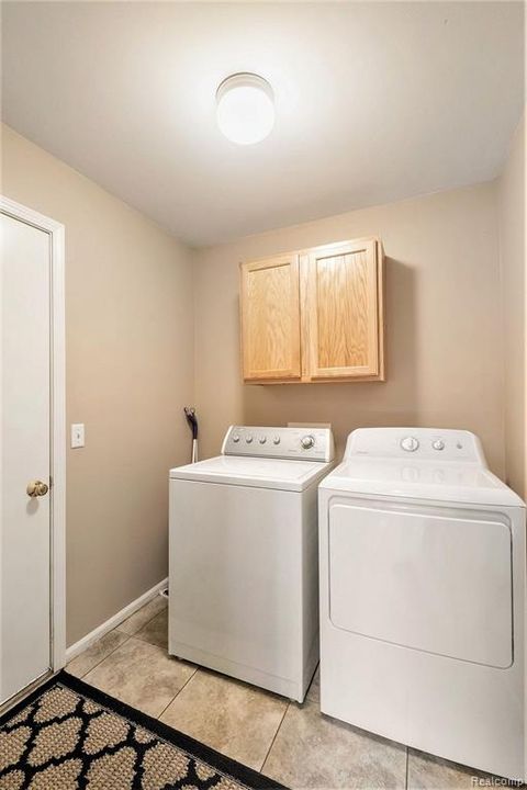 A home in HollyTownship_Oakland