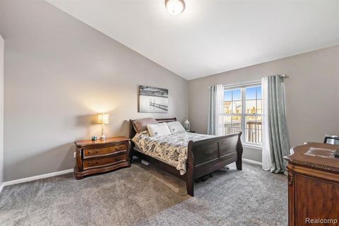 A home in HollyTownship_Oakland