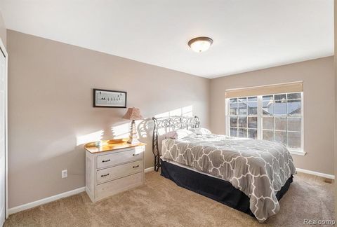 A home in HollyTownship_Oakland