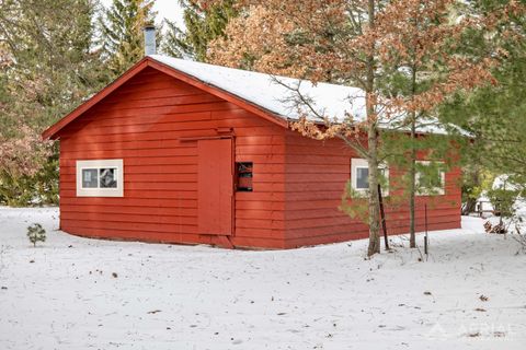 A home in Richfield Twp