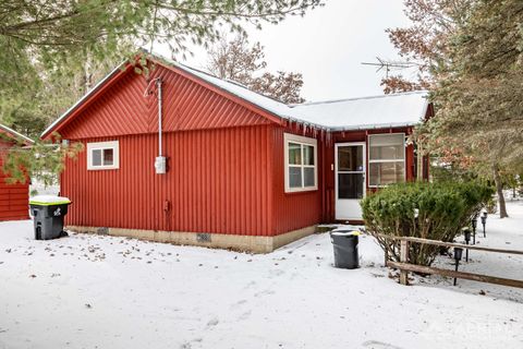 A home in Richfield Twp