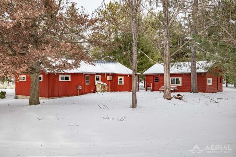 A home in Richfield Twp