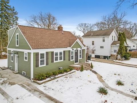 A home in Pleasant Ridge