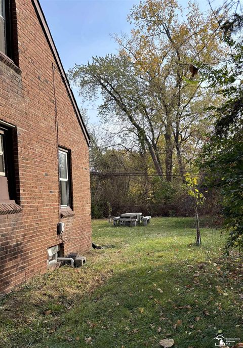 A home in Inkster