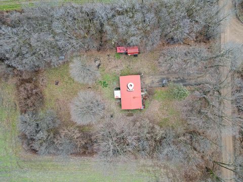 A home in LaGrange Twp