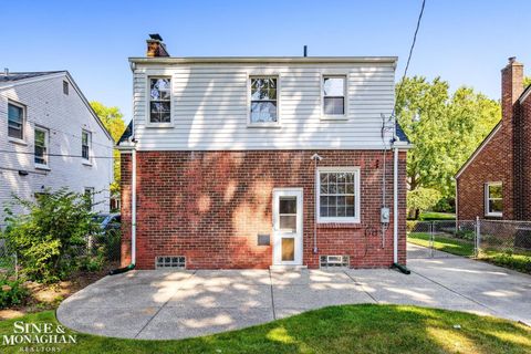 A home in Grosse Pointe Woods