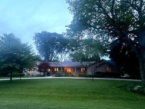 A home in Bloomfield Twp