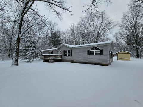 A home in Egelston Twp