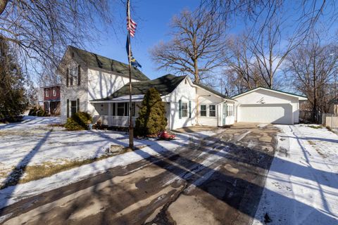 A home in Rosebush Vlg