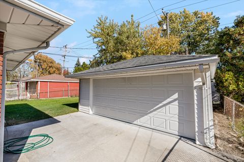 A home in Dearborn Heights