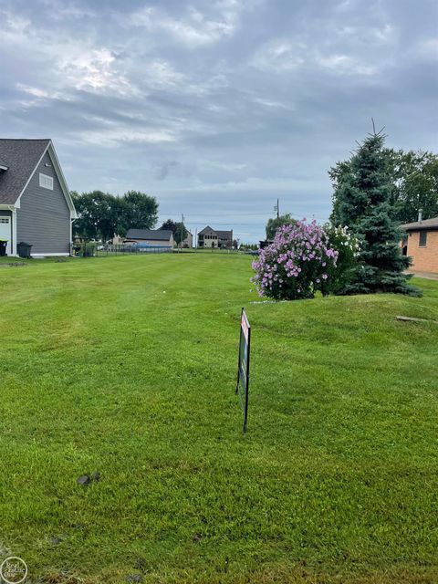 A home in Chesterfield Twp