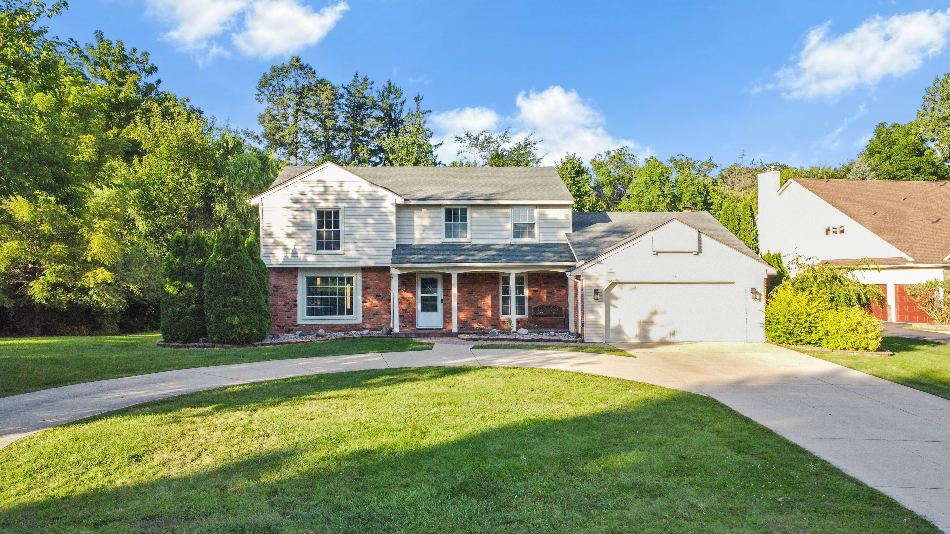 View West Bloomfield Twp, MI 48323 house
