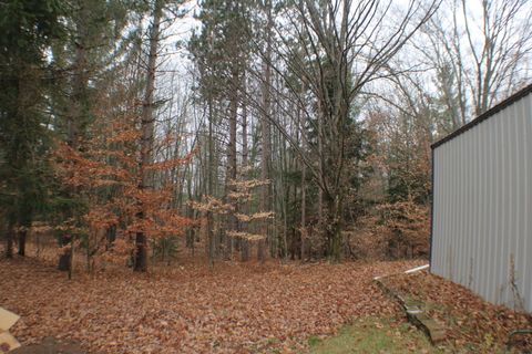 A home in Maple Forest Twp