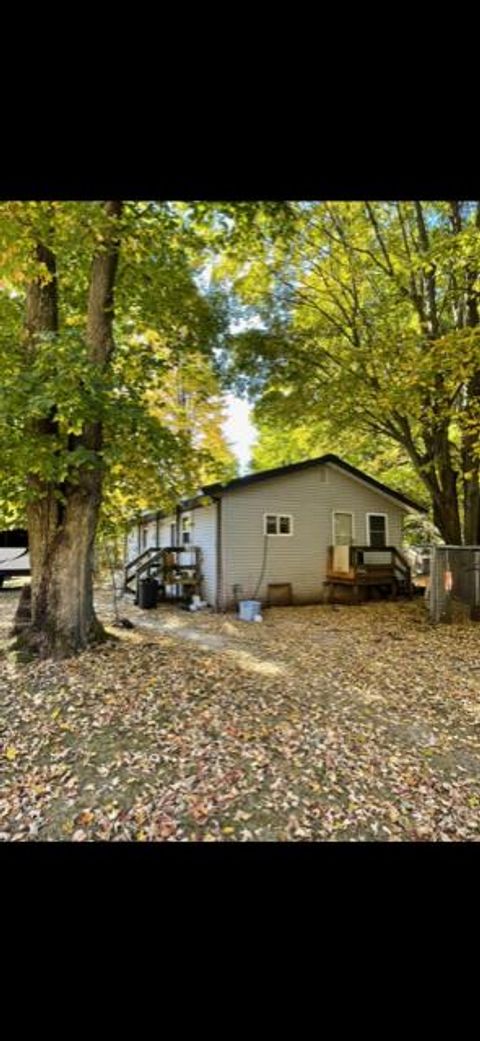 A home in Maple Forest Twp